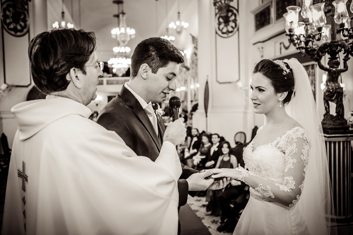 Fotografia de casamento, fotos de casamento, noiva, Fotógrafo no Porto, em Portugal. Fotógrafo de casamentos no Porto, Portugal. Fotos espontaneas, fotos naturais, fotos românticas, fotografia criativa. Casal apaixonado. Fernanda Ferraro Fotografia. 