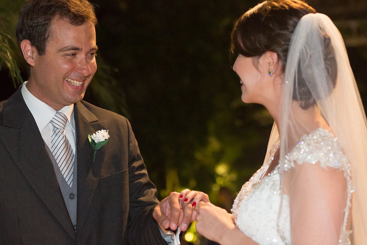 Fotografia de casamento, fotos de casamento, noiva, Fotógrafo no Porto, em Portugal. Fotógrafo de casamentos no Porto, Portugal. Fotos espontaneas, fotos naturais, fotos românticas, fotografia criativa. Casal apaixonado. Fernanda Ferraro Fotografia. 