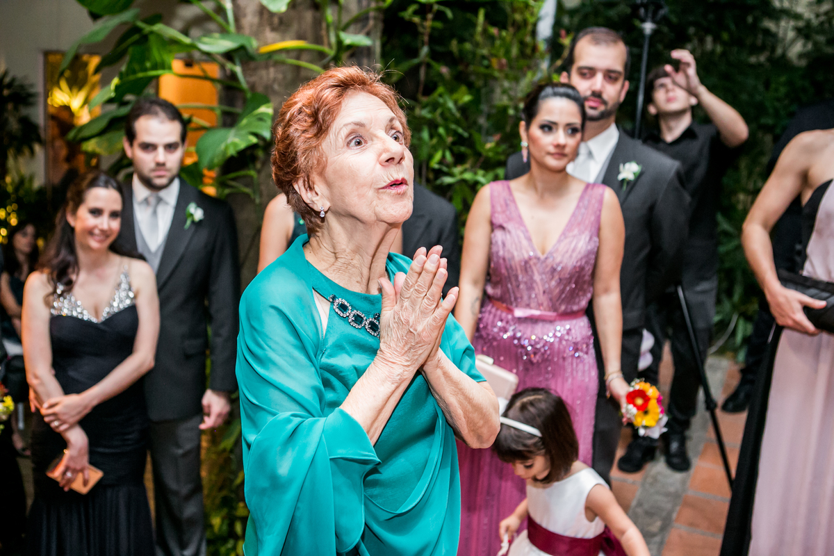 Fotografia de casamento, fotos de casamento, noiva, Fotógrafo no Porto, em Portugal. Fotógrafo de casamentos no Porto, Portugal. Fotos espontaneas, fotos naturais, fotos românticas, fotografia criativa. Casal apaixonado. Fernanda Ferraro Fotografia. 