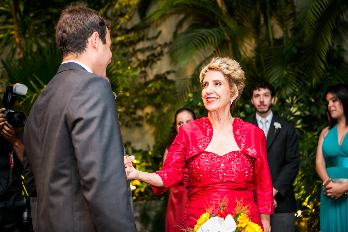 Fotografia de casamento, fotos de casamento, noiva, Fotógrafo no Porto, em Portugal. Fotógrafo de casamentos no Porto, Portugal. Fotos espontaneas, fotos naturais, fotos românticas, fotografia criativa. Casal apaixonado. Fernanda Ferraro Fotografia. 
