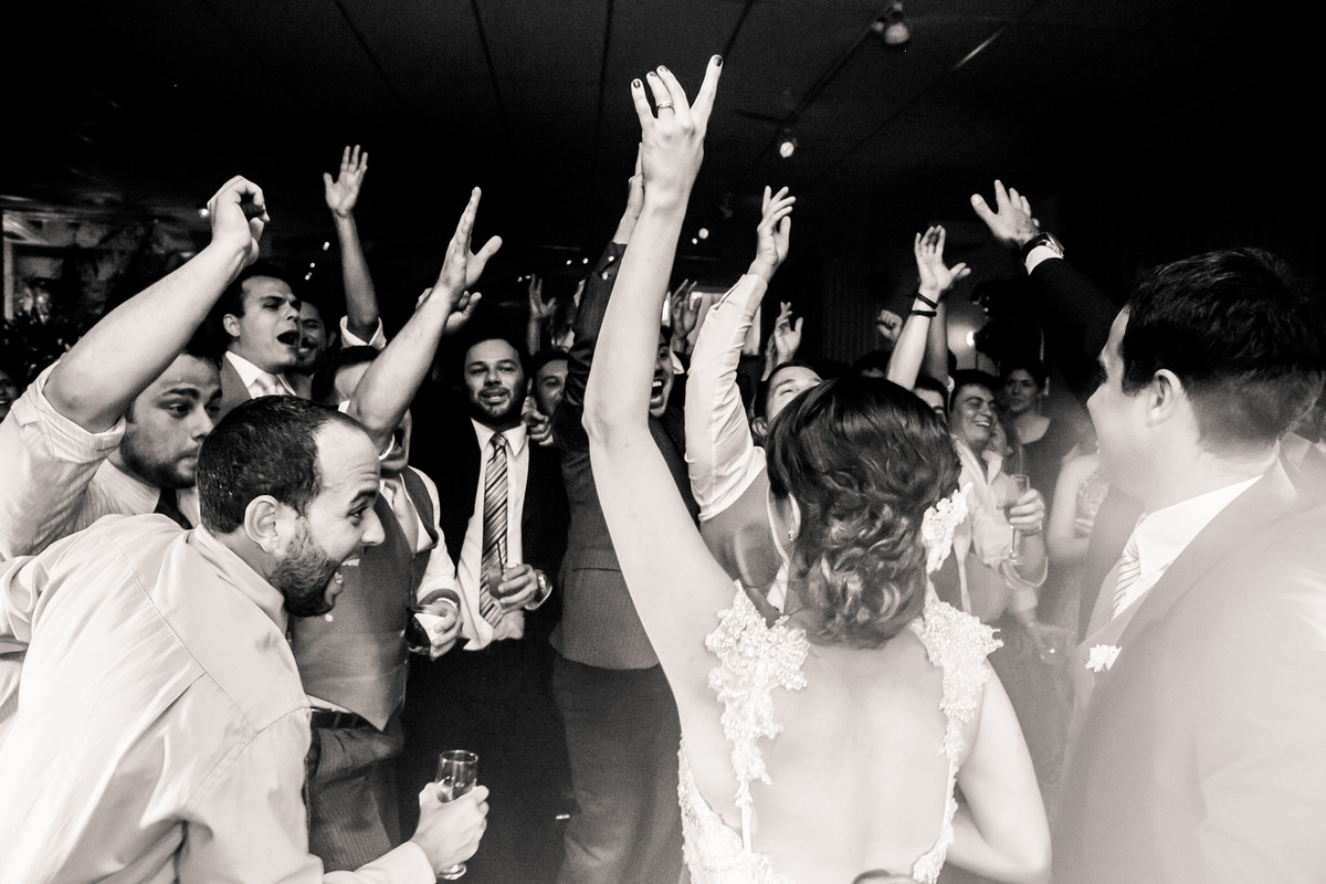 Fotografia de casamento, fotos de casamento, noiva, Fotógrafo no Porto, em Portugal. Fotógrafo de casamentos no Porto, Portugal. Fotos espontaneas, fotos naturais, fotos românticas, fotografia criativa. Casal apaixonado. Fernanda Ferraro Fotografia. 