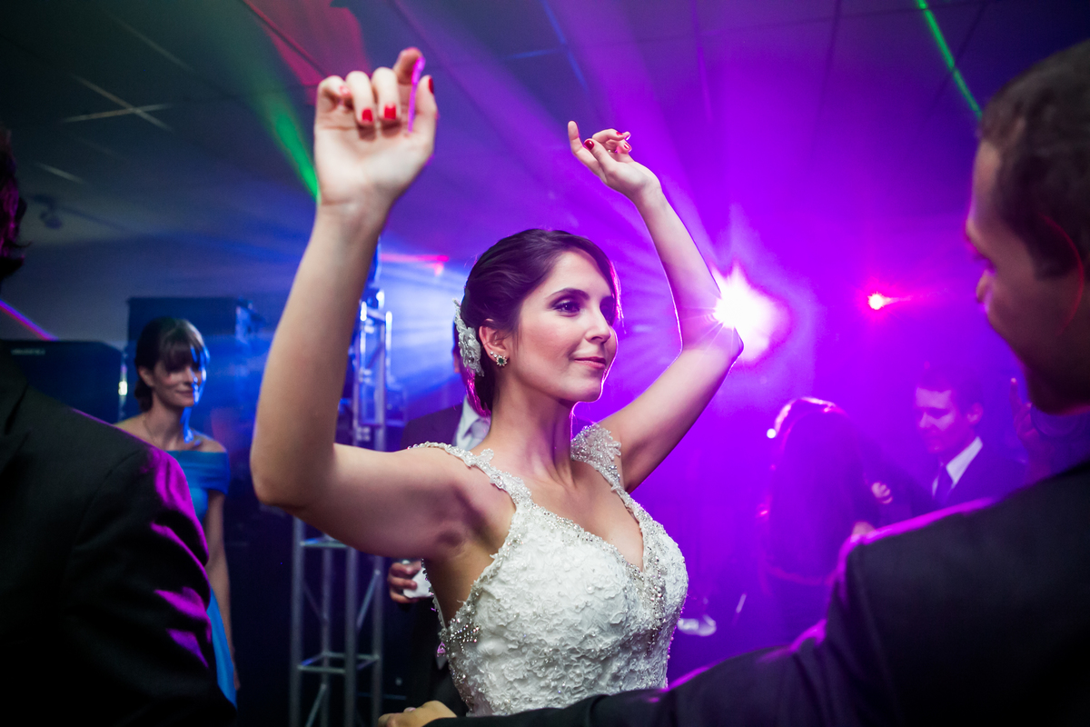 Fotografia de casamento, fotos de casamento, noiva, Fotógrafo no Porto, em Portugal. Fotógrafo de casamentos no Porto, Portugal. Fotos espontaneas, fotos naturais, fotos românticas, fotografia criativa. Casal apaixonado. Fernanda Ferraro Fotografia. 