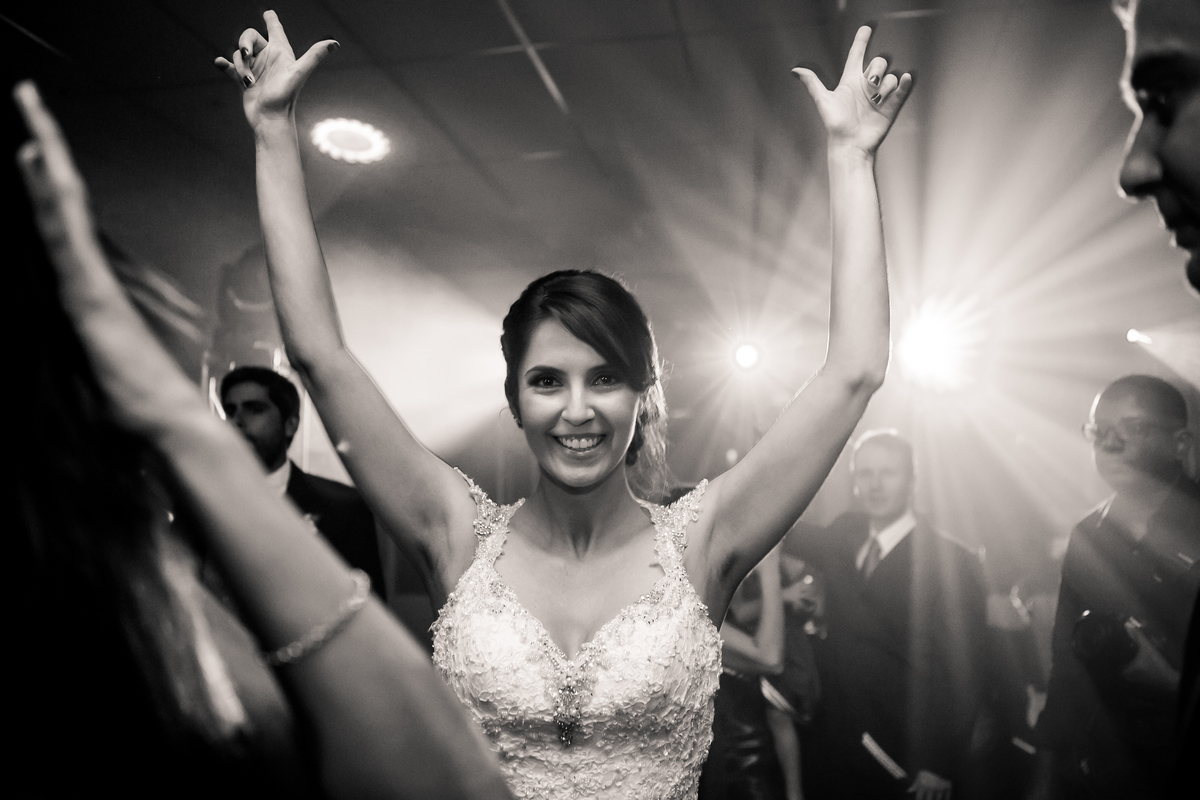 Fotografia de casamento, fotos de casamento, noiva, Fotógrafo no Porto, em Portugal. Fotógrafo de casamentos no Porto, Portugal. Fotos espontaneas, fotos naturais, fotos românticas, fotografia criativa. Casal apaixonado. Fernanda Ferraro Fotografia. 