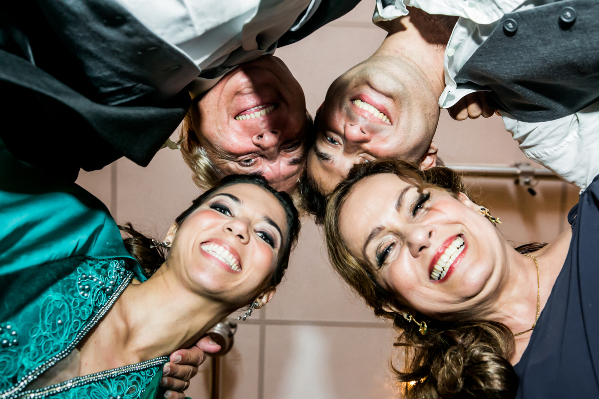 Fotografia de casamento, fotos de casamento, noiva, Fotógrafo no Porto, em Portugal. Fotógrafo de casamentos no Porto, Portugal. Fotos espontaneas, fotos naturais, fotos românticas, fotografia criativa. Casal apaixonado. Fernanda Ferraro Fotografia. 