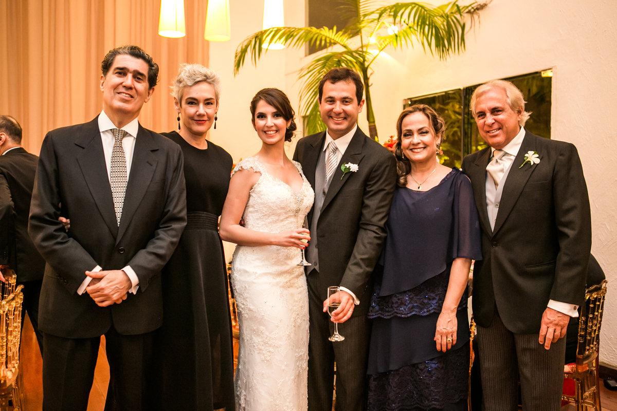 Fotografia de casamento, fotos de casamento, noiva, Fotógrafo no Porto, em Portugal. Fotógrafo de casamentos no Porto, Portugal. Fotos espontaneas, fotos naturais, fotos românticas, fotografia criativa. Casal apaixonado. Fernanda Ferraro Fotografia. 