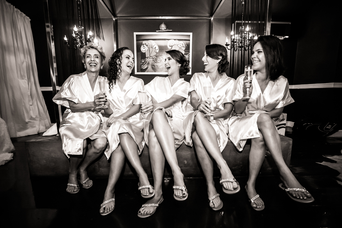 Fotografia de casamento, fotos de casamento, noiva, Fotógrafo no Porto, em Portugal. Fotógrafo de casamentos no Porto, Portugal. Fotos espontaneas, fotos naturais, fotos românticas, fotografia criativa. Casal apaixonado. Fernanda Ferraro Fotografia. 