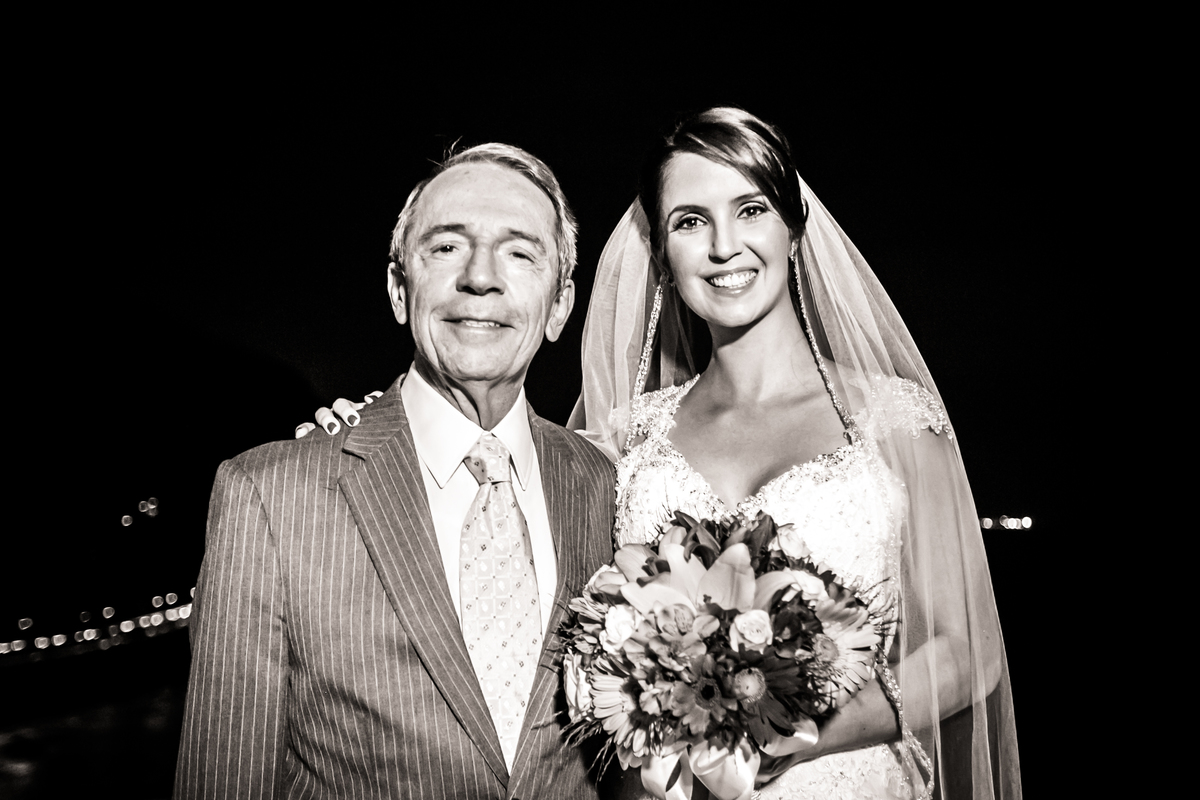 Fotografia de casamento, fotos de casamento, noiva, Fotógrafo no Porto, em Portugal. Fotógrafo de casamentos no Porto, Portugal. Fotos espontaneas, fotos naturais, fotos românticas, fotografia criativa. Casal apaixonado. Fernanda Ferraro Fotografia. 