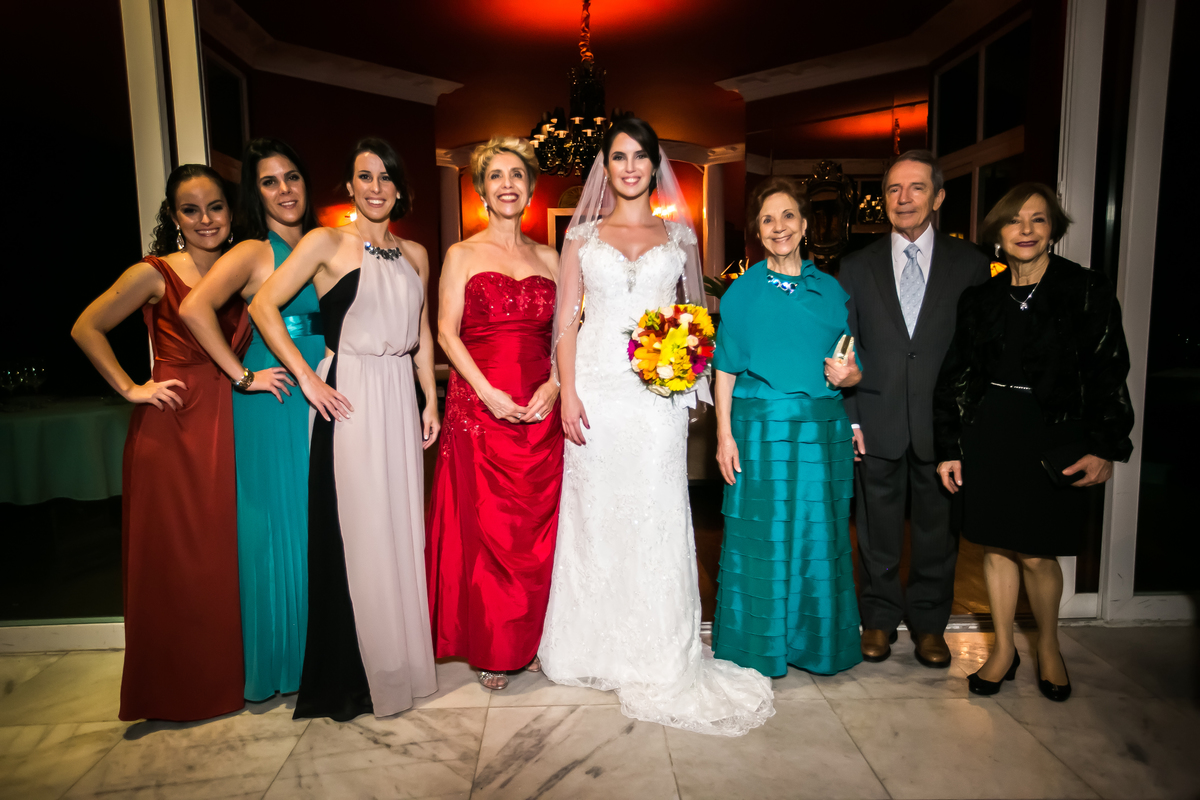 Fotografia de casamento, fotos de casamento, noiva, Fotógrafo no Porto, em Portugal. Fotógrafo de casamentos no Porto, Portugal. Fotos espontaneas, fotos naturais, fotos românticas, fotografia criativa. Casal apaixonado. Fernanda Ferraro Fotografia. 