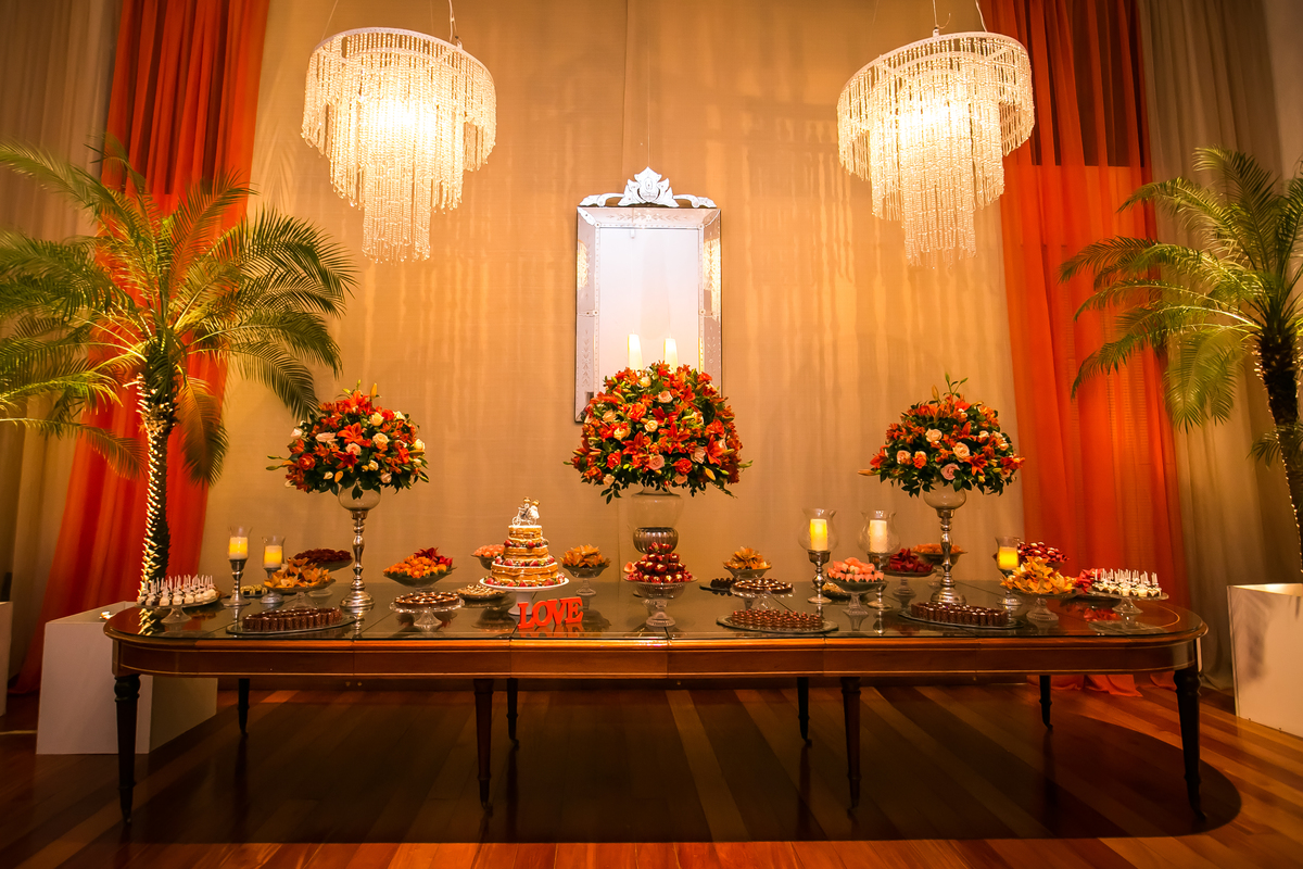 Fotografia de casamento, fotos de casamento, noiva, Fotógrafo no Porto, em Portugal. Fotógrafo de casamentos no Porto, Portugal. Fotos espontaneas, fotos naturais, fotos românticas, fotografia criativa. Casal apaixonado. Fernanda Ferraro Fotografia. 