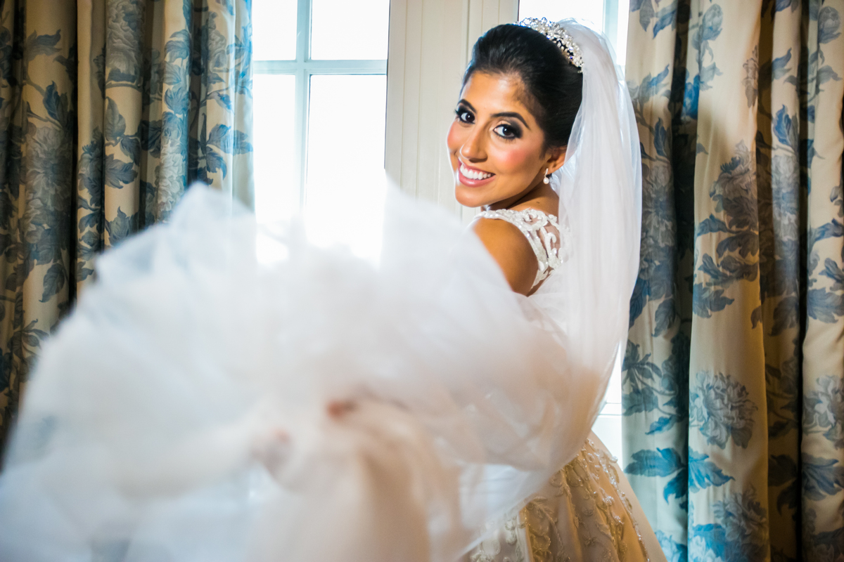 Fotografia de casamento, fotos de casamento, noiva, Fotógrafo no Porto, em Portugal. Fotógrafo de casamentos no Porto, Portugal. Fotos espontaneas, fotos naturais, fotos românticas, fotografia criativa. Casal apaixonado. Fernanda Ferraro Fotografia. 