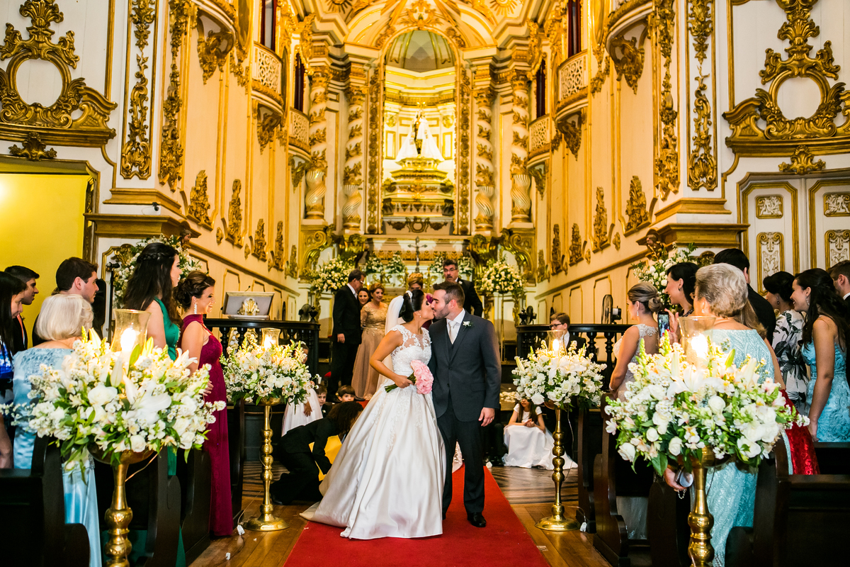 Fotografia de casamento, fotos de casamento, noiva, Fotógrafo no Porto, em Portugal. Fotógrafo de casamentos no Porto, Portugal. Fotos espontaneas, fotos naturais, fotos românticas, fotografia criativa. Casal apaixonado. Fernanda Ferraro Fotografia. 