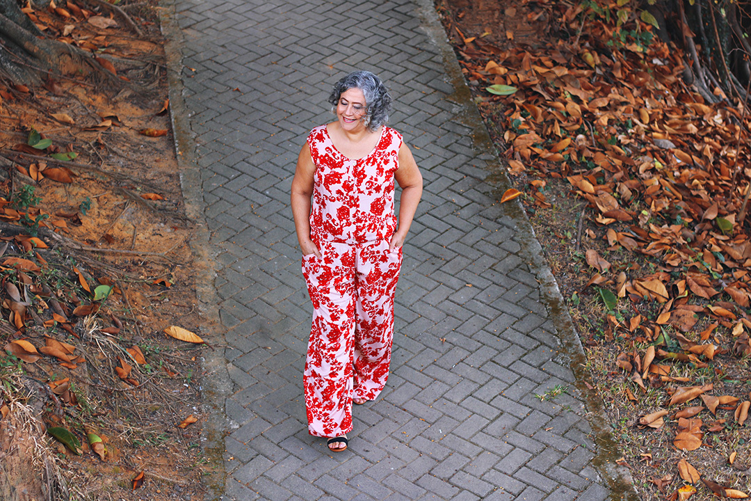 melhores-fotos-ensaio-feminino-winnie-rosa-fotografo-ensaios-rj-fotos-diferentes-sessenta anos-melhores-fotos-60-anos-rj-fotografa-retrato-jardim das preguiças-barra-mansa-rj-criativa-fotos-jardim das preguiças-Barra Mansa-RJ - Ponte dos Arcos em BM