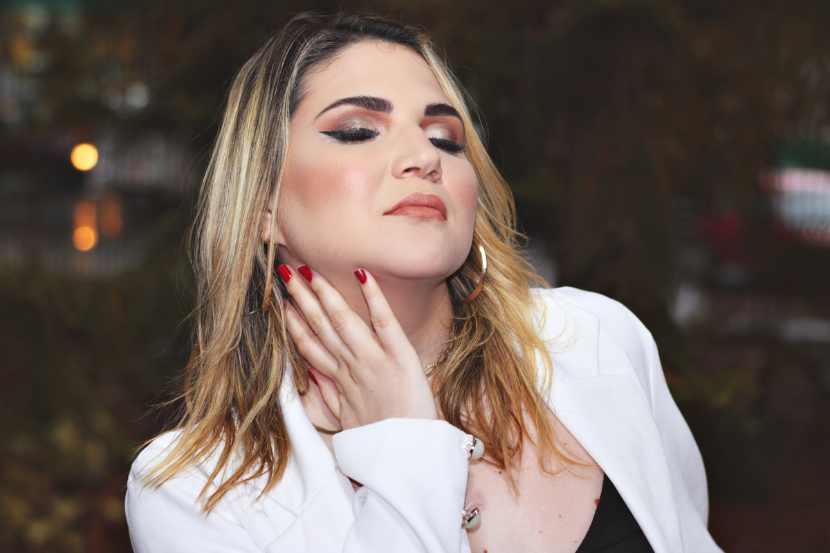 Jardim das Preguiças, ensaio fotografico feminino em Barra Mansa RJ. Maquiagem profissional da Camila Sutani
