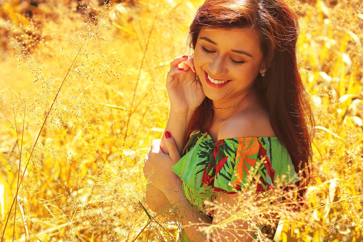 melhores-fotos-ensaio-e-feminino-winnie-rosa---fotografo-ensaios-rs---fotos-diferentes-flores-na-rua-trinta-anos---melhores-fotos-30-anos-rs---fotografa-flores-na-rua-retrato-winnie-rosa---fotos-colonia-barra-mansa-rj---criativa-fotos-e-flores-na-rua