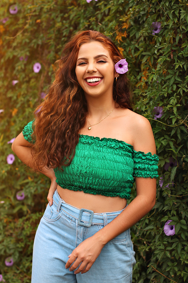 melhores-fotos-ensaio-feminino-winnie-rosa---fotografo-ensaios-rj---fotos-diferentes-flor-verde -dezoito-anos---melhores-fotos-18-anos-rs---fotografa-saudade-retrato-winnie-rosa---fotos-saudade-barra-mansa-rj---criativa-fotos-e-florzinhas-ensaio-feminino-