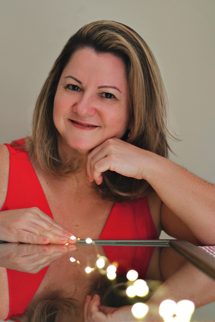 melhores-fotos-ensaio-feminino-winnie-rosa-fotografo-natal-luz de fada-rj-fotos-diferentes-criativas-aniversário-40 anos-melhores-fotos-feminino-ensaio em casa-natal-noel-rj-fotografa-centro de barra mansa-rj-diva-espelho-reflexo-ensaio em casa-luz de fad