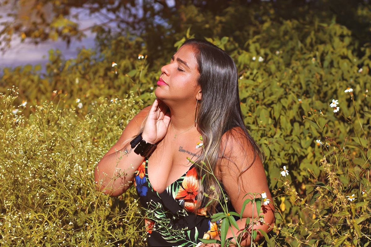 melhores-fotos-ensaio-e-feminino-winnie-rosa-fotografo-ensaios-rj-fotos-diferentes-quarenta-anos-melhores-fotos-40-anos-rj-fotografa-retrato-winnie-rosa-fotos-barra-mansa-rj-criativa-fotos-ponte dos arcos em barra mansa RJ