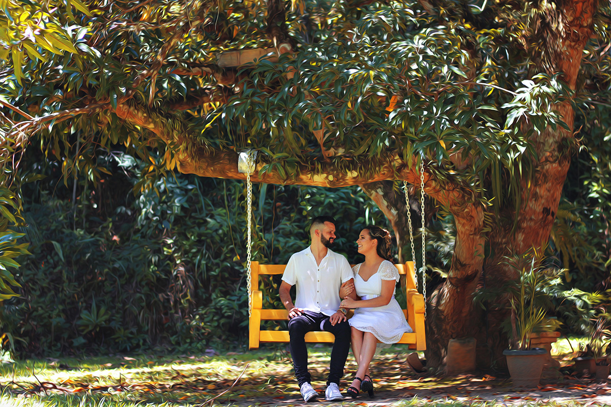 melhores-fotos-ensaio de casal-winnie-rosa-fotografo-ensaios-sp-fotos-diferentes-casal-ensaio-externo-casamento-quinta dos bosques-sp-fotografa-retrato-winnie-rosa-fotos-bananal-sp-criativa-fotos-casal no balanço-chalé quinta dos bosques