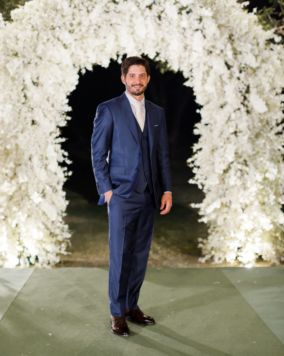 casamento-fotografo-ribeirao-preto-fotografia-noiva-noivos-andrezza-minotto-luxuoso-luxo-decoracao-classico-asthetic-ar-livre-gramado-por-do-sol-entardecer-de-dia-igreja-renato-aguiar-fazenda-santa-rita