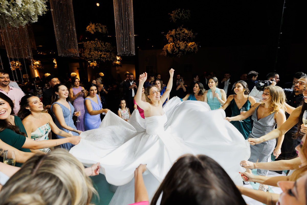 casamento-fotografo-ribeirao-preto-fotografia-noiva-noivos-andrezza-minotto-luxuoso-luxo-decoracao-classico-asthetic-ar-livre-gramado-por-do-sol-entardecer-de-dia-igreja-renato-aguiar-fazenda-santa-rita