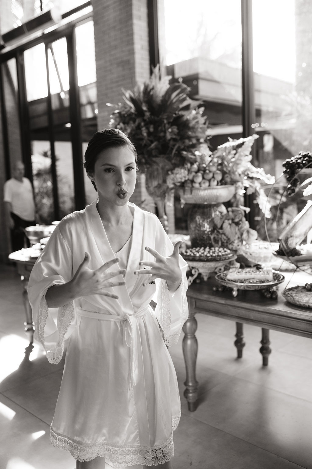 casamento-diurno-intimista-fotografo-casadascia-ribeirao-preto-fotografia-noiva-noivos-minimalista-asthetic-ar-livre-gramado-por-do-sol-entardecer-de-dia