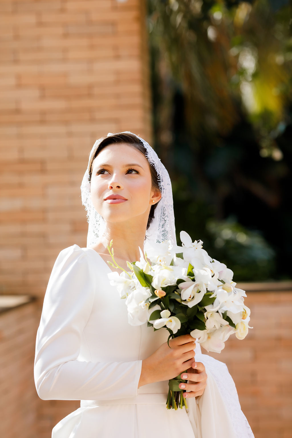 casamento-diurno-intimista-fotografo-casadascia-ribeirao-preto-fotografia-noiva-noivos-minimalista-asthetic-ar-livre-gramado-por-do-sol-entardecer-de-dia