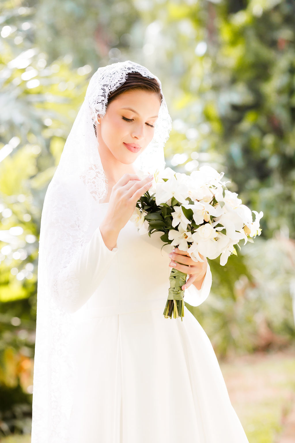 casamento-diurno-intimista-fotografo-casadascia-ribeirao-preto-fotografia-noiva-noivos-minimalista-asthetic-ar-livre-gramado-por-do-sol-entardecer-de-dia