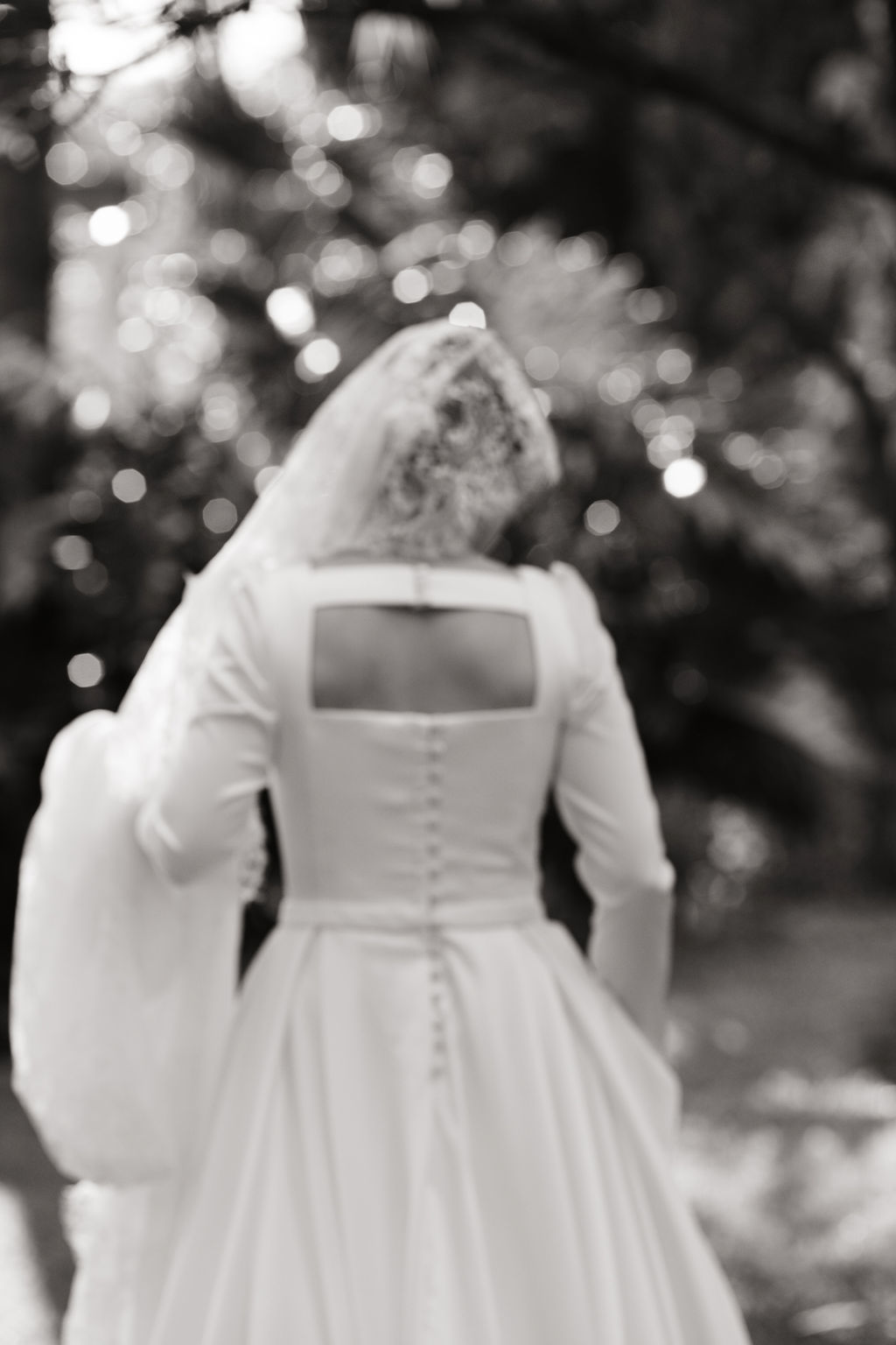 casamento-diurno-intimista-fotografo-casadascia-ribeirao-preto-fotografia-noiva-noivos-minimalista-asthetic-ar-livre-gramado-por-do-sol-entardecer-de-dia