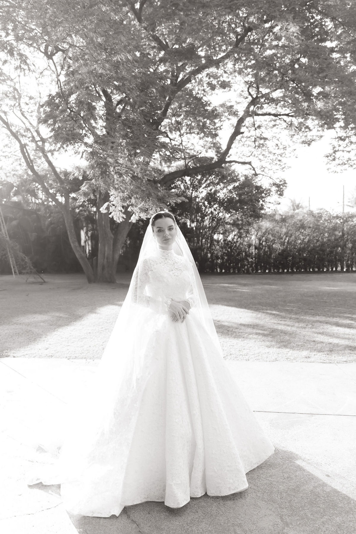 casamento-fotografo-le-jardin-ribeirao-preto-fotografia-noiva-noivos-lucas-anderi-andrezza-minotto-luxuoso-luxo-fabricio-roque-decoracao-asthetic-ar-livre-gramado-por-do-sol-entardecer-de-dia-igreja-leonardo-aguiar-carlos-damas