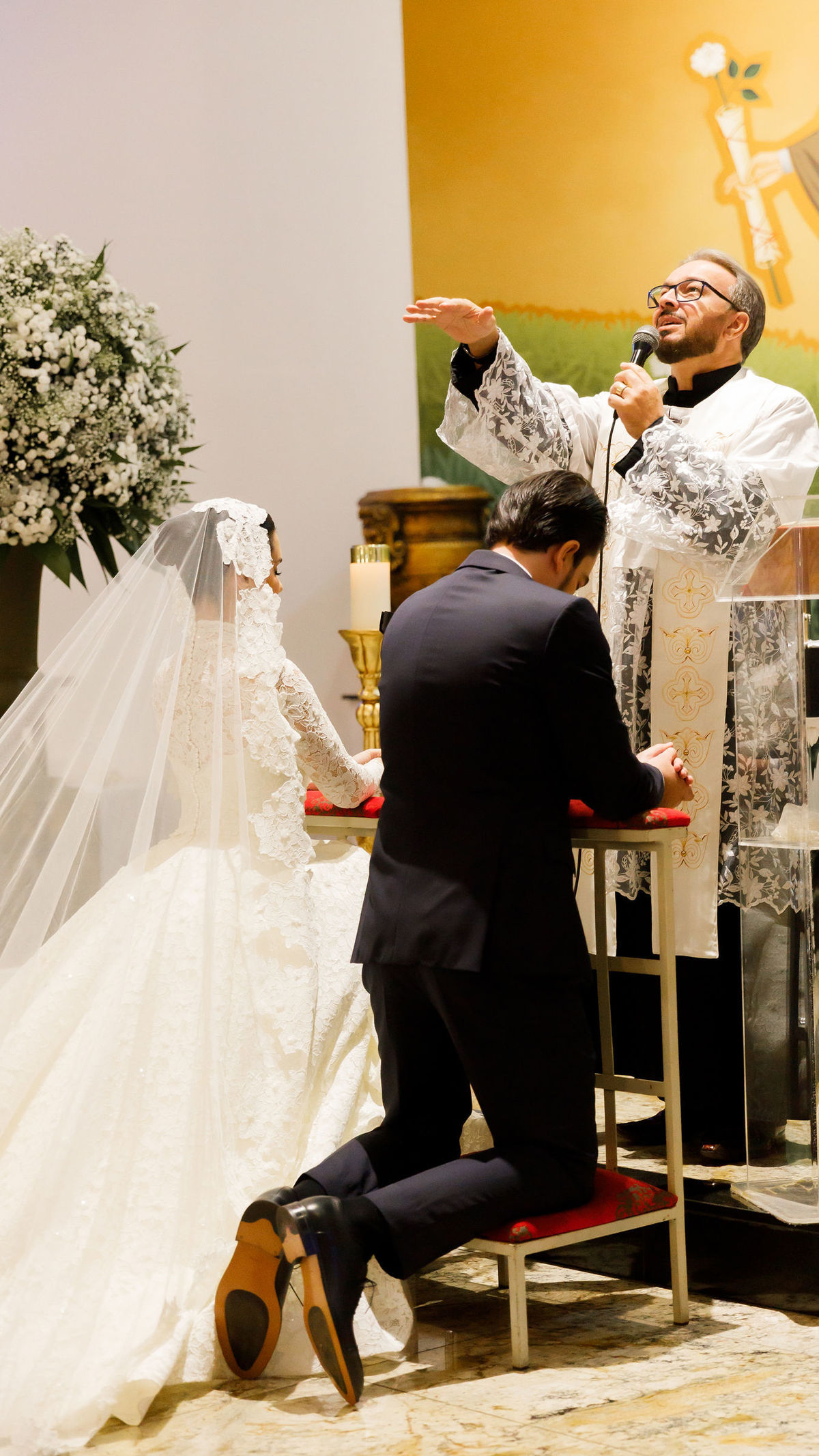 casamento-fotografo-le-jardin-ribeirao-preto-fotografia-noiva-noivos-lucas-anderi-andrezza-minotto-luxuoso-luxo-fabricio-roque-decoracao-asthetic-ar-livre-gramado-por-do-sol-entardecer-de-dia-igreja-leonardo-aguiar-carlos-damas