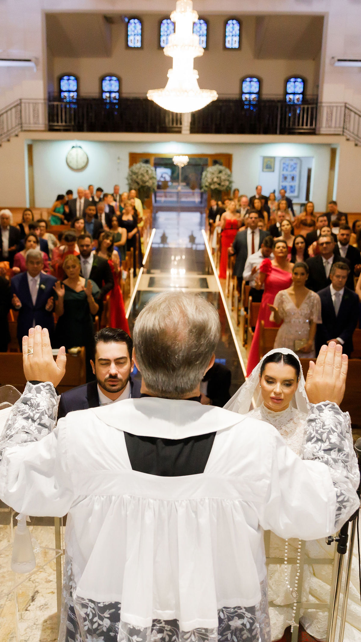 casamento-fotografo-le-jardin-ribeirao-preto-fotografia-noiva-noivos-lucas-anderi-andrezza-minotto-luxuoso-luxo-fabricio-roque-decoracao-asthetic-ar-livre-gramado-por-do-sol-entardecer-de-dia-igreja-leonardo-aguiar-carlos-damas