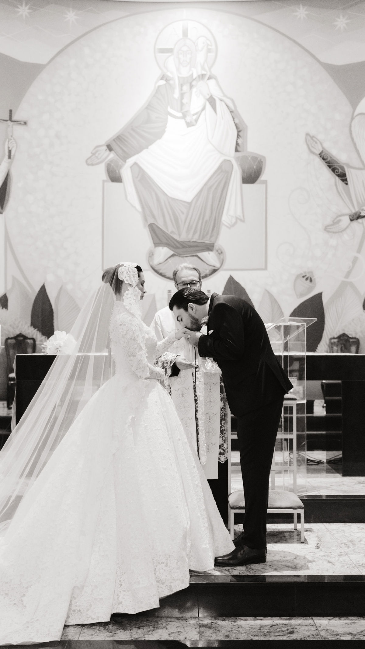 casamento-fotografo-le-jardin-ribeirao-preto-fotografia-noiva-noivos-lucas-anderi-andrezza-minotto-luxuoso-luxo-fabricio-roque-decoracao-asthetic-ar-livre-gramado-por-do-sol-entardecer-de-dia-igreja-leonardo-aguiar-carlos-damas