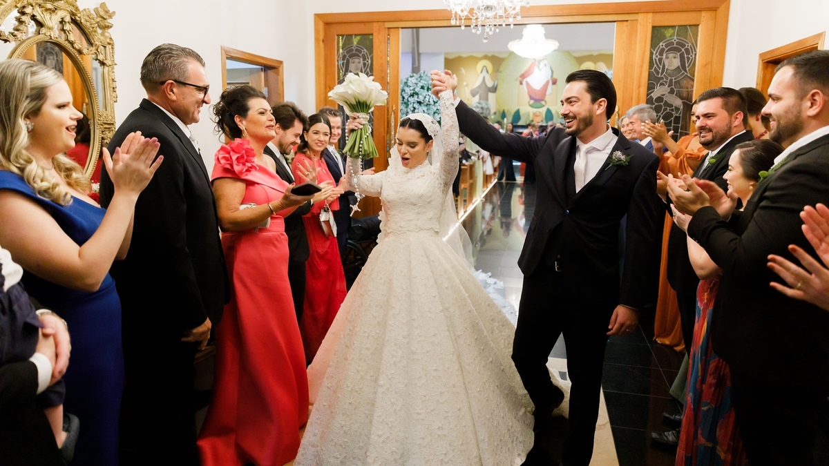 casamento-fotografo-le-jardin-ribeirao-preto-fotografia-noiva-noivos-lucas-anderi-andrezza-minotto-luxuoso-luxo-fabricio-roque-decoracao-asthetic-ar-livre-gramado-por-do-sol-entardecer-de-dia-igreja-leonardo-aguiar-carlos-damas