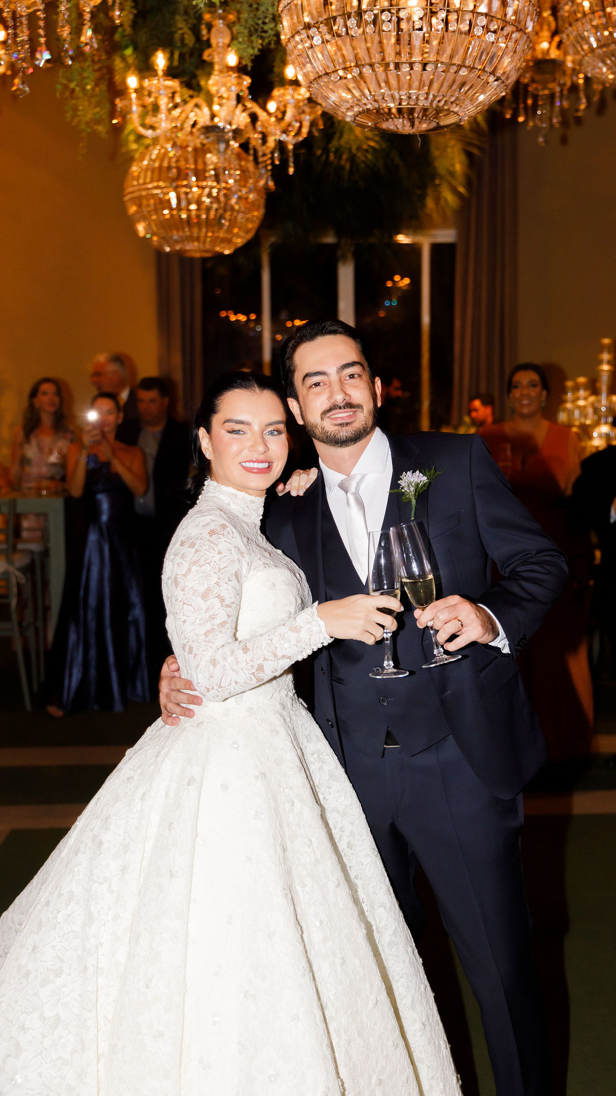 casamento-fotografo-le-jardin-ribeirao-preto-fotografia-noiva-noivos-lucas-anderi-andrezza-minotto-luxuoso-luxo-fabricio-roque-decoracao-asthetic-ar-livre-gramado-por-do-sol-entardecer-de-dia-igreja-leonardo-aguiar-carlos-damas