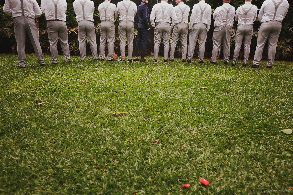 fotografia com historia fotos com emoçao casamento blindado casamento cristao  fotos de caio henrique  entrada do noivo casamento ao ar livre casamento de dia  casal cristao ideias de fotos fotos criativas