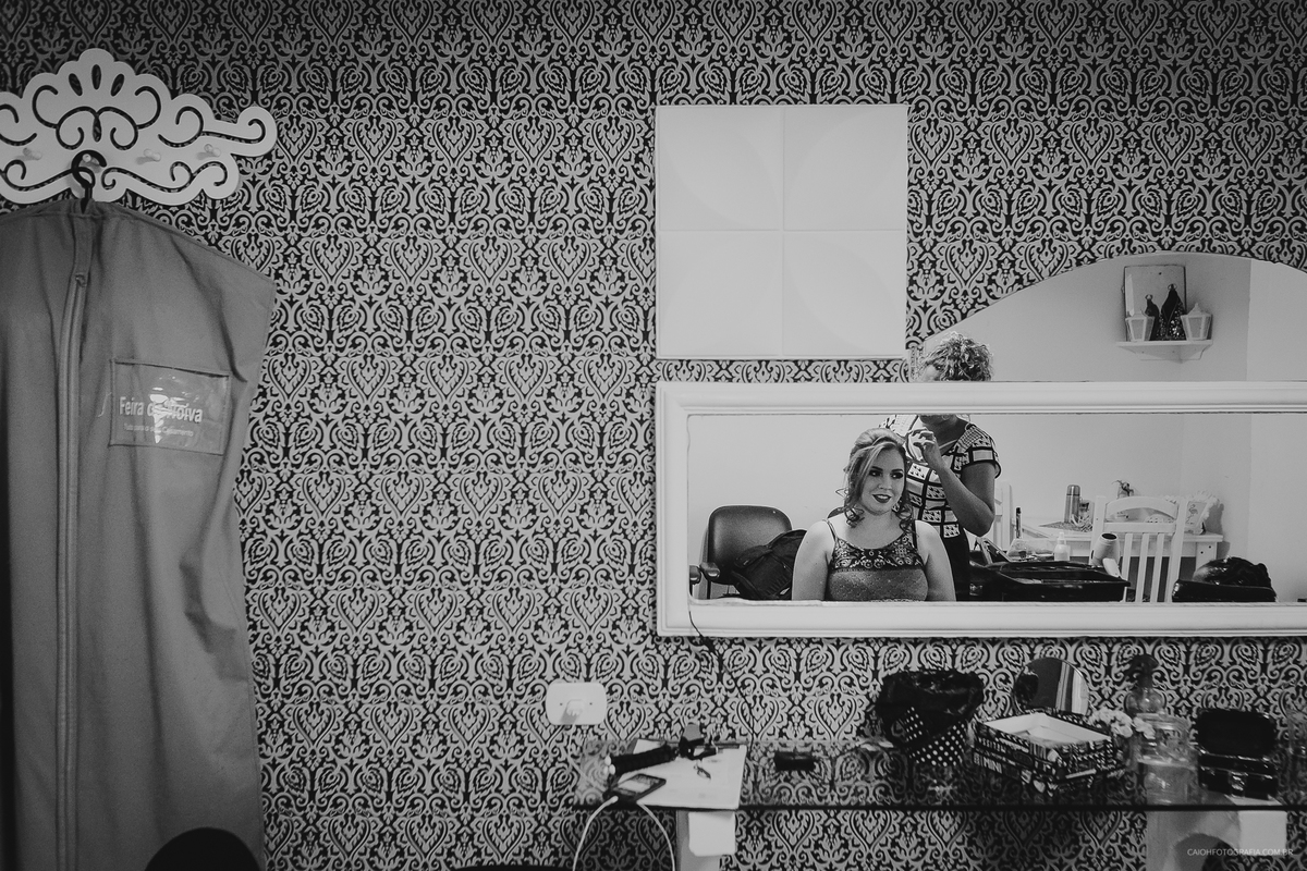 fotografia com historia fotos com emoçao casamento blindado casamento cristao retrato de noivas fotos de caio henrique  making of noiva 