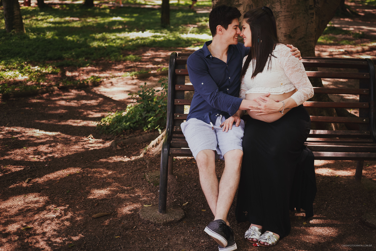 Ensaio de gestante ensaio fotografico de gravida ensaio de familia ensaio no parque fotos de gestante no parque ensaio por caio henrique fotografos de casais fotografos de sao paulo fotos criativas  casal de gravidos