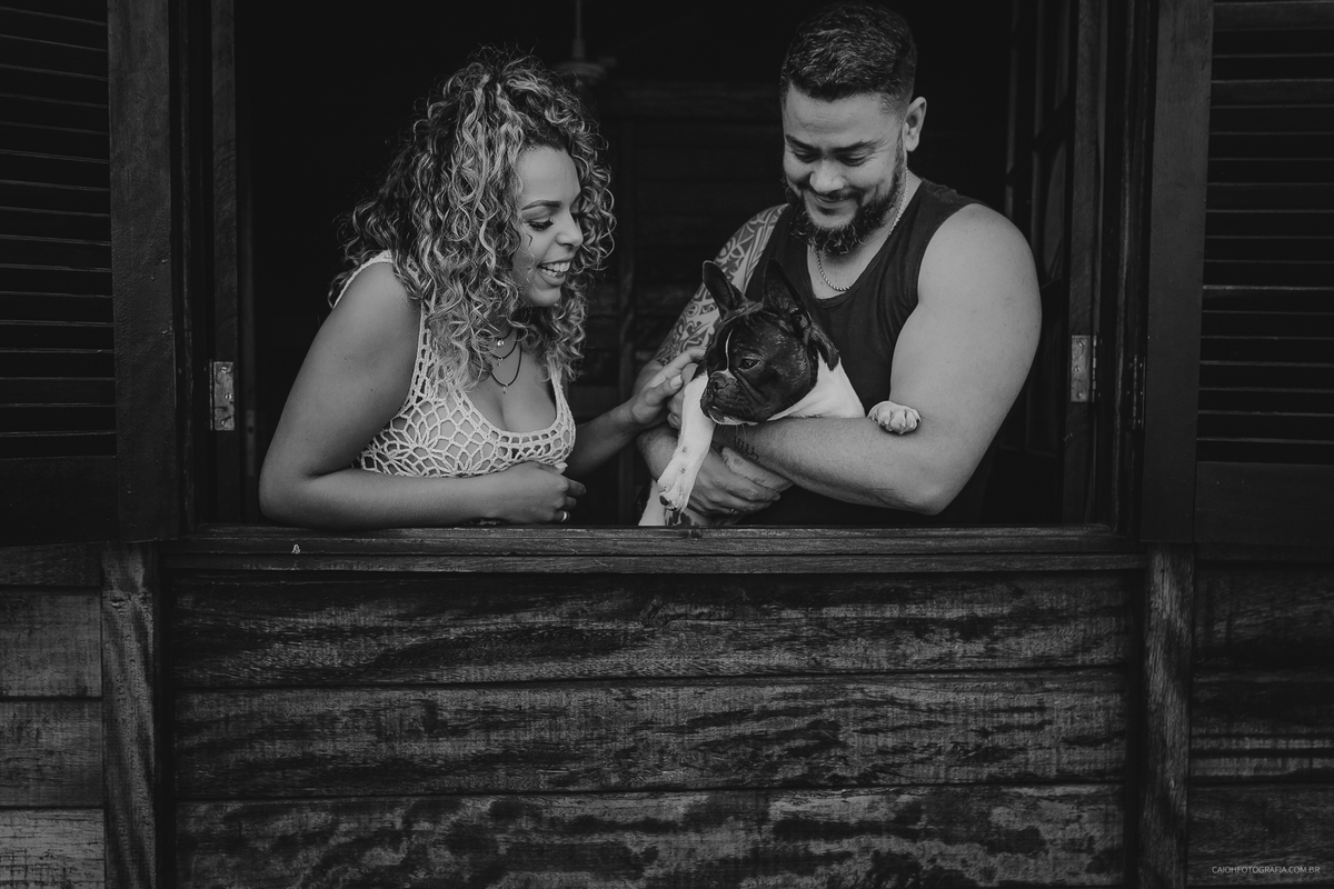 ensaio casal pre casamento fotos por caio henrique fotos criativas ensaio pre wedding casal com cachorro ensaio no campo ensaio folk