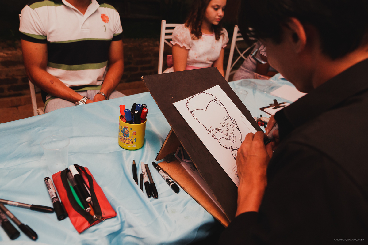 casamentos de dia fotografia de casamento fotos por caio henrique casamento ao ar livre  reacao do noivo a noiva entrando casamento emocionante luana e johnes emocao fotografia espontanea fotos com emocao caricatura no casamento