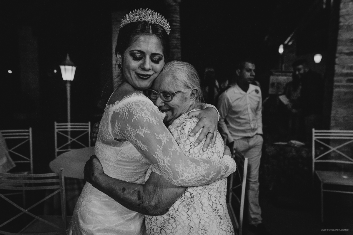 casamentos de dia fotografia de casamento fotos por caio henrique casamento ao ar livre  reacao do noivo a noiva entrando casamento emocionante luana e johnes emocao fotografia espontanea fotos com emocao