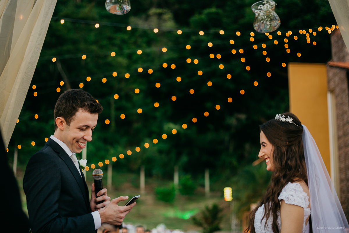 wedding day casamento de dia fotografia por caio henrique casamento ao ar livre casamento em tocantins casa da noiva ideias de noiva os votos noivos sorrindo 