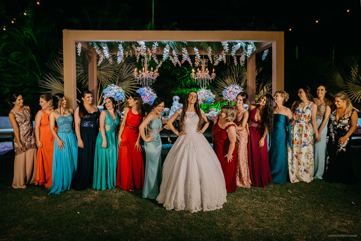 wedding day casamento de dia fotografia por caio henrique casamento ao ar livre casamento em tocantins casa da noiva ideias de noiva os votos noivos sorrindo  saida dos noivos ideias buque de noiva  madrinhas do casal fotografia de casamento