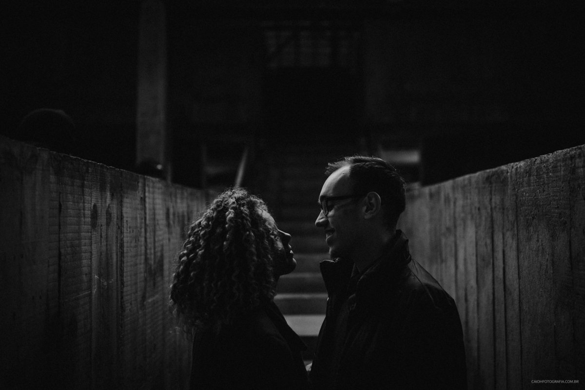 ensaio casal ensaio fotografico externo cacheadas casal estiloso fotografia urbana ideias de fotos de casal ensaio por caio henrique  arte casal artista foto em preto e branco sesc pompeia