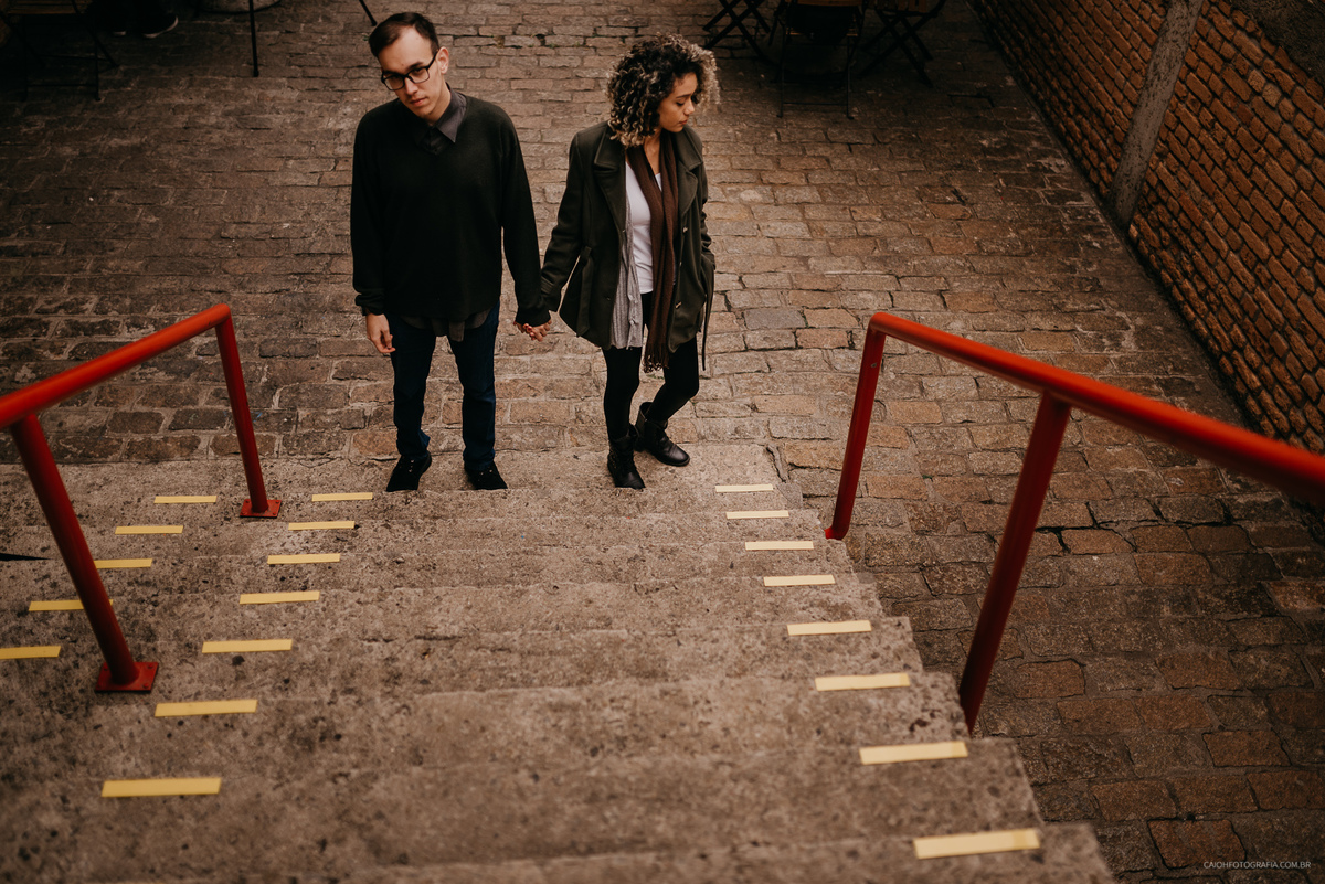 ensaio casal ensaio fotografico externo cacheadas casal estiloso fotografia urbana ideias de fotos de casal ensaio por caio henrique  arte casal artista foto em preto e branco sesc pompeia moda fotografia de casamento 