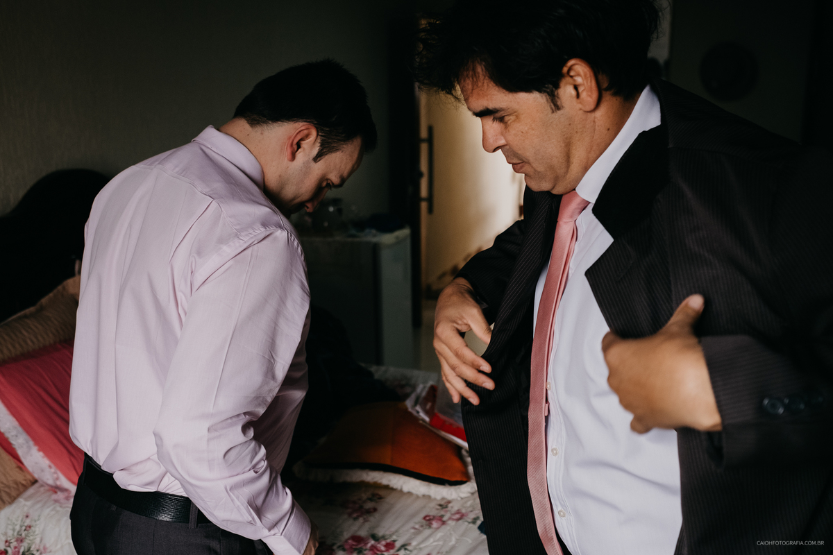 making of do noivo fotografia de casamento casamento de dia fotografos de casamento fotografos de sao paulo casamento no campo noivo ideias de noivo