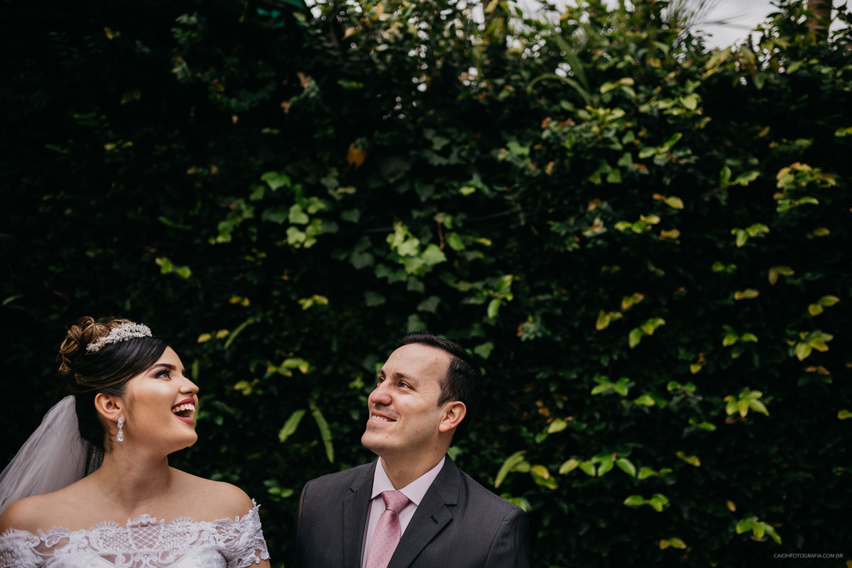 casamentos de dia casamento ao ar livre noiva com o pai fotografia de casamento caio henrique fotografia fotos de casamento entrada da noiva casamentos em sao paulo ensaio pos cerimonia casal espontaneo noivos alegres