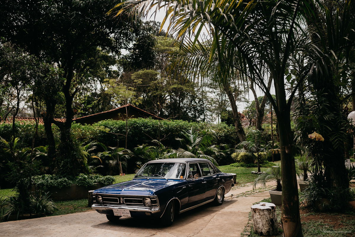 casamento de dia casamento ao ar livre casal cristao fotografia de casamento por caio henrique casamentos por caio henrique  noiva carros antigos de casamento
