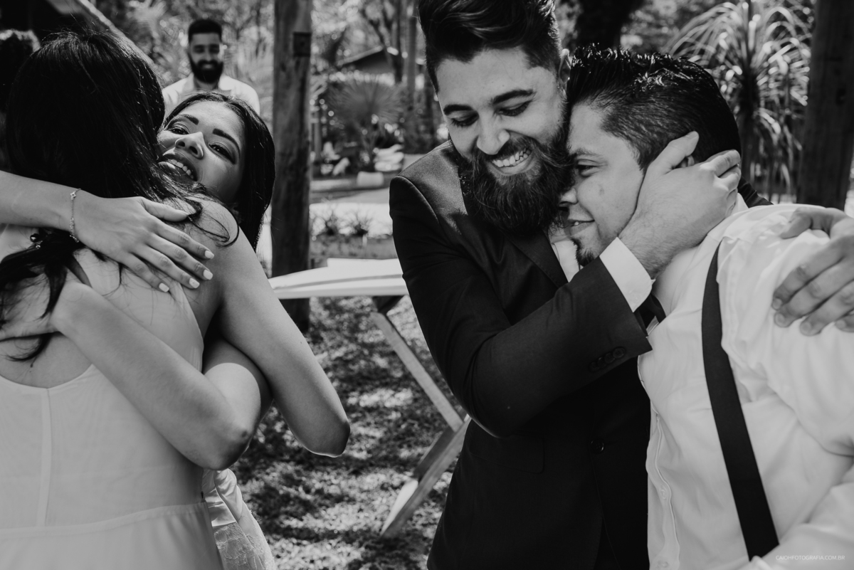 entrada da noiva casamento de dia ideias de casamento fotos por caio henrique casamento cristao ar livre votos preparados por deus casal cristao fotografos de casamento em sp carro da noiva vestido de noiva  alianca comprimentos