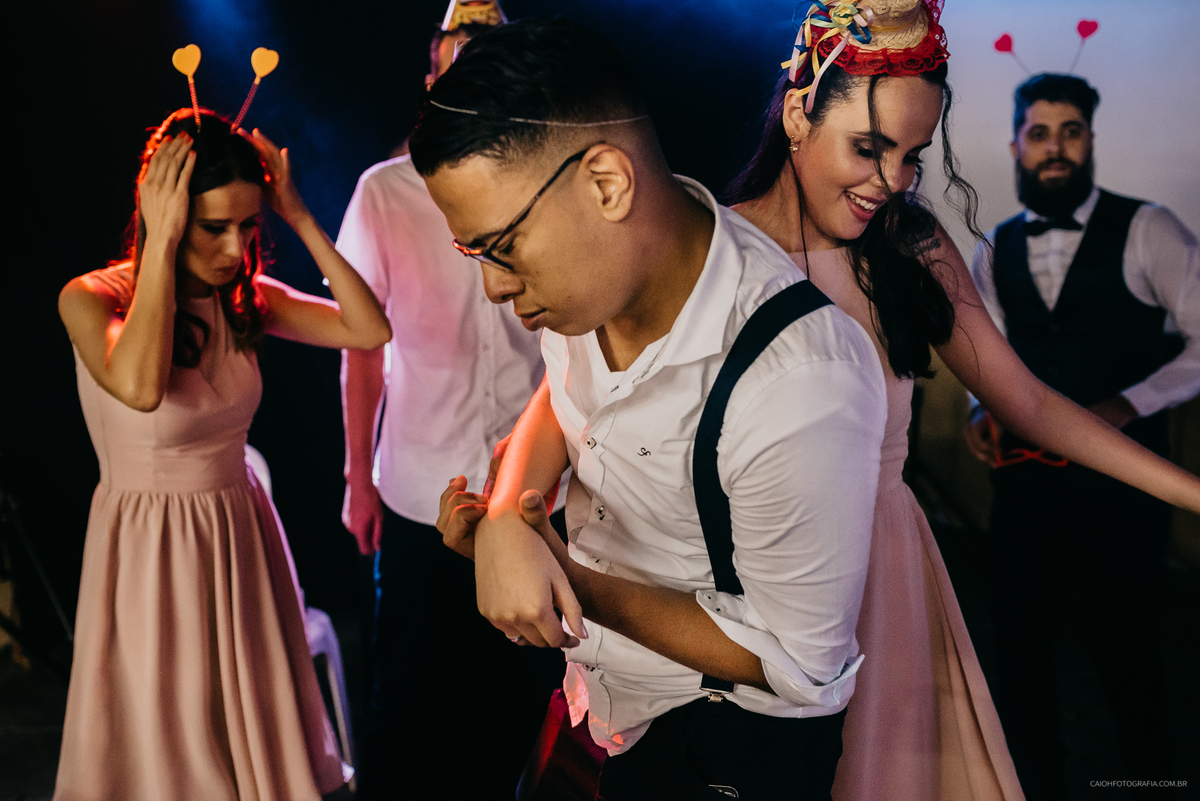 gravata casamento de dia casamento ao ar livre loucura padrinho convidados 