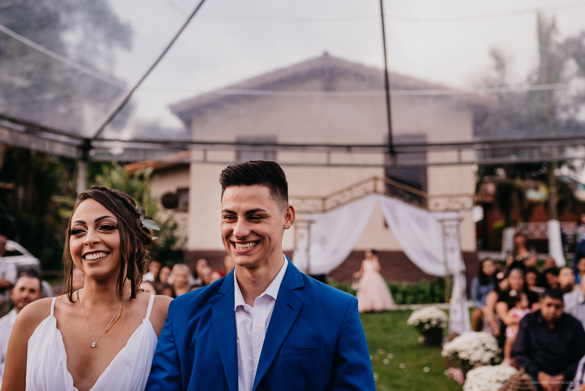 entrada do noivo casamento de dia pais do noivo casamento o ar livre fotografia de casamento casar de dia fotografia por caio henrique 